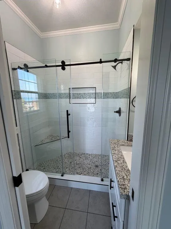 102 Bridgelanding Onalaska, TX 77360