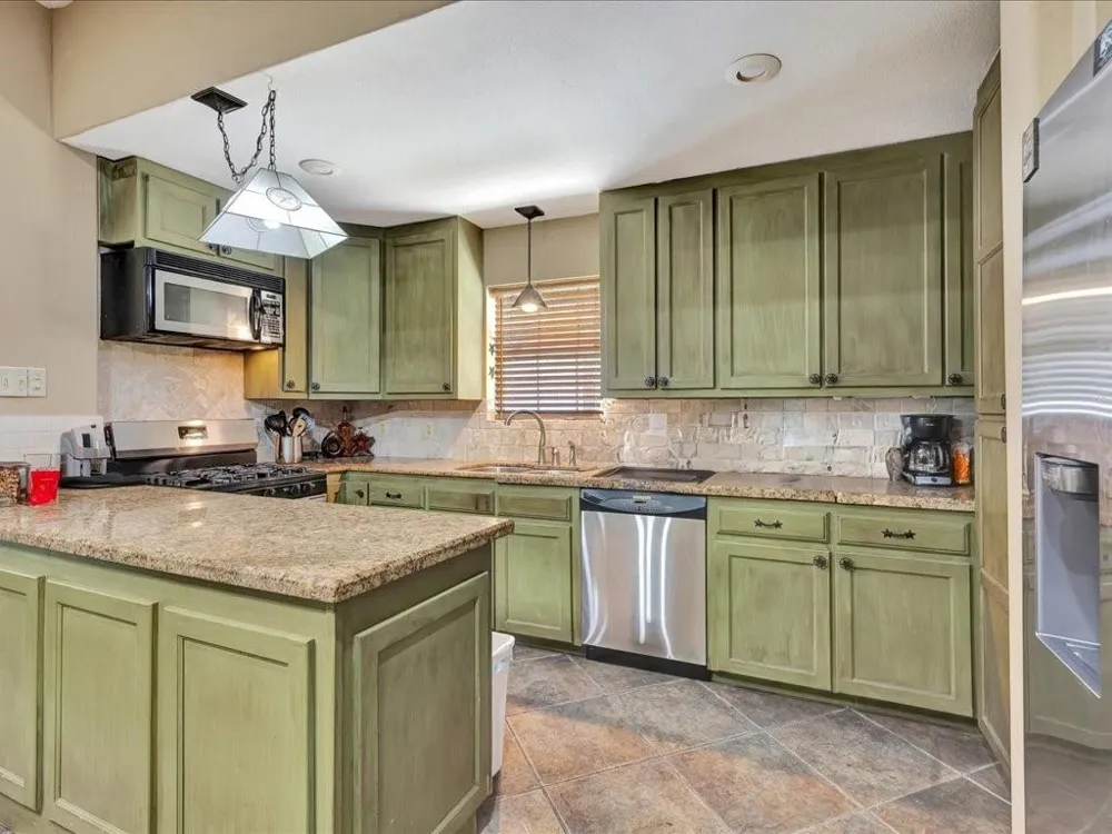 21441 Fm 705 Broaddus, TX 75929