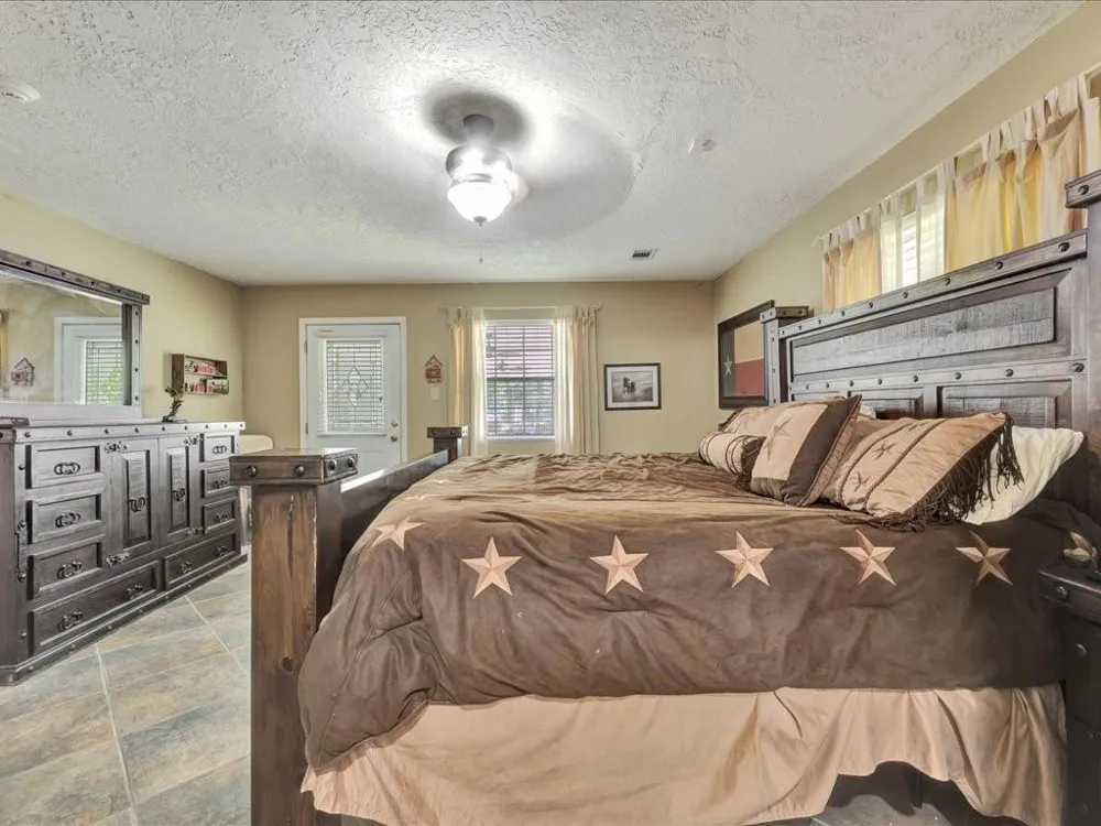 21441 Fm 705 Broaddus, TX 75929