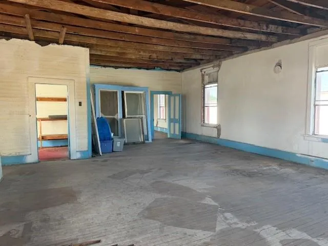 922 E Commerce Street Buffalo, TX 75831
