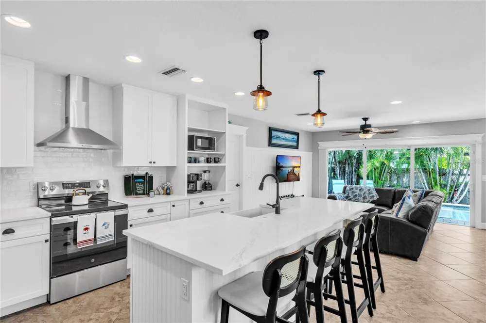 302 67TH STREET Holmes Beach, FL 34217