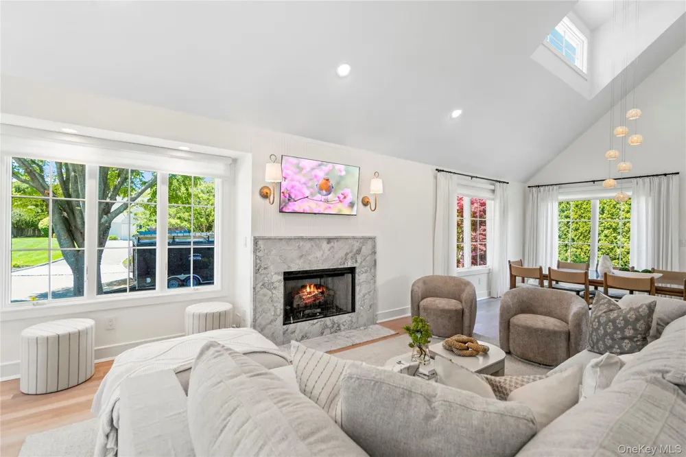 4 Carriage Lane Southampton, NY 11968