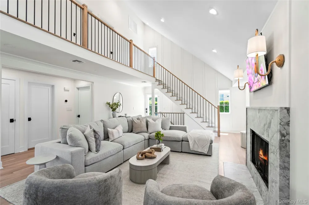 4 Carriage Lane Southampton, NY 11968