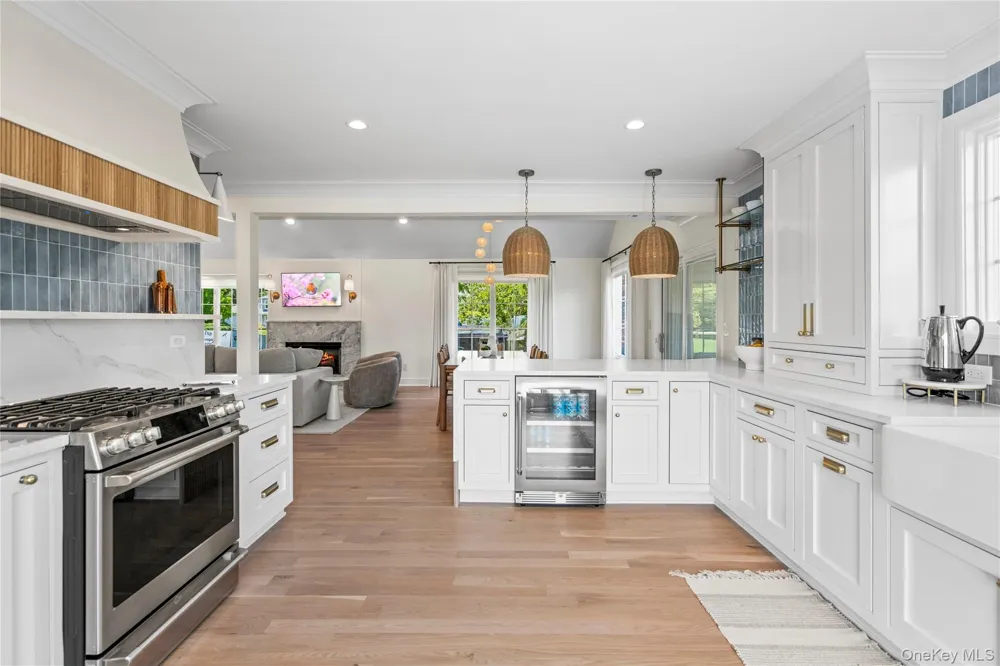 4 Carriage Lane Southampton, NY 11968