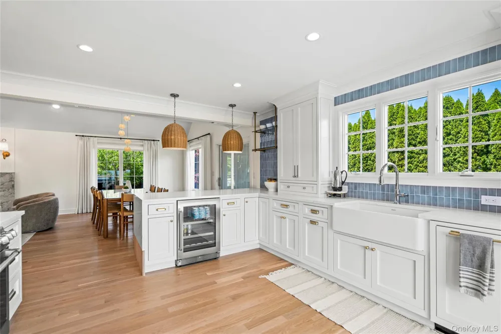 4 Carriage Lane Southampton, NY 11968