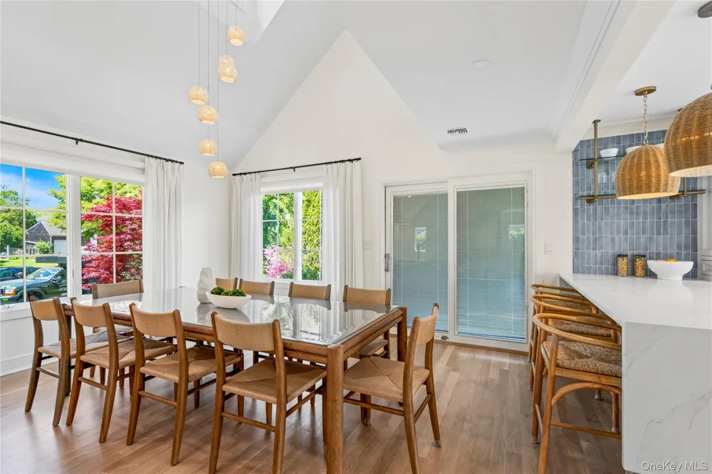 4 Carriage Lane Southampton, NY 11968