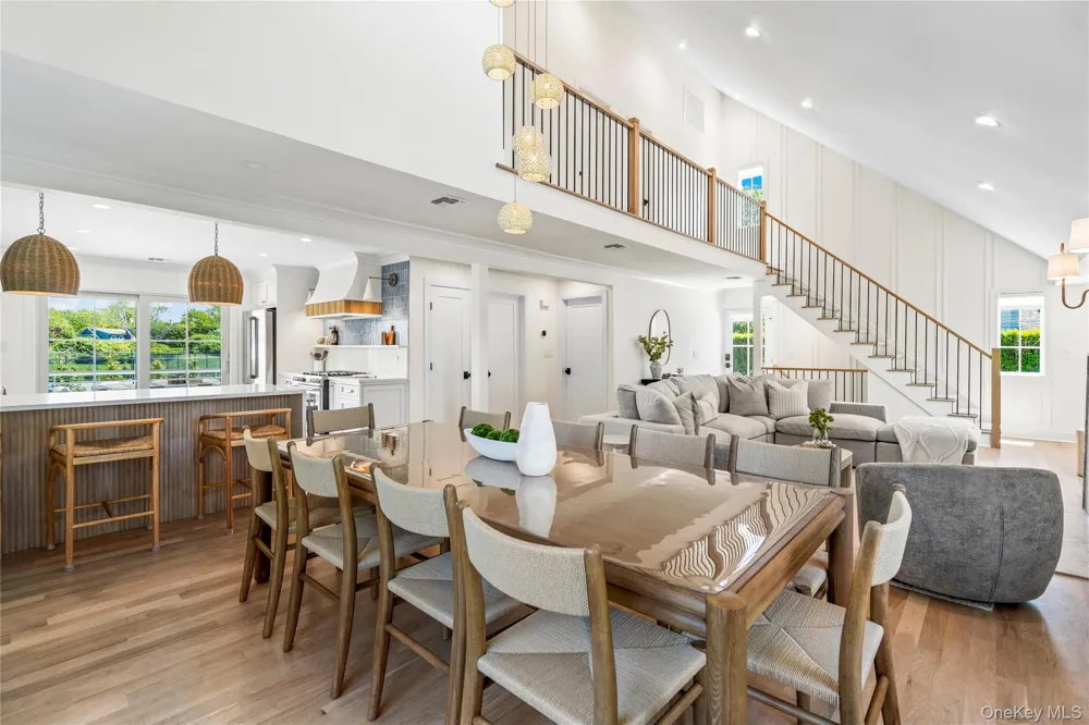 4 Carriage Lane Southampton, NY 11968
