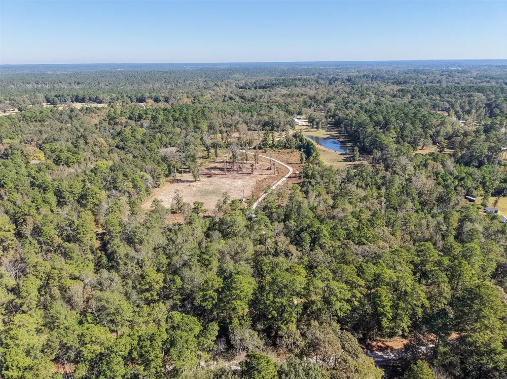 64 Gourd Creek Cemetary Road Huntsville, TX 77340