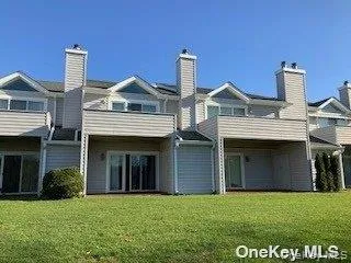34 MONTAUK HIGHWAY #12 Westhampton, NY 11977