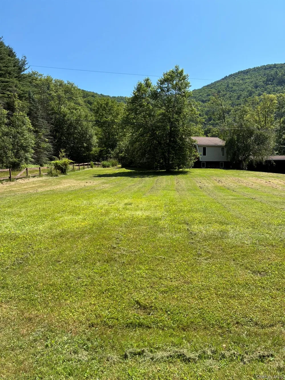 1140 Harvard Road East Branch, NY 13756