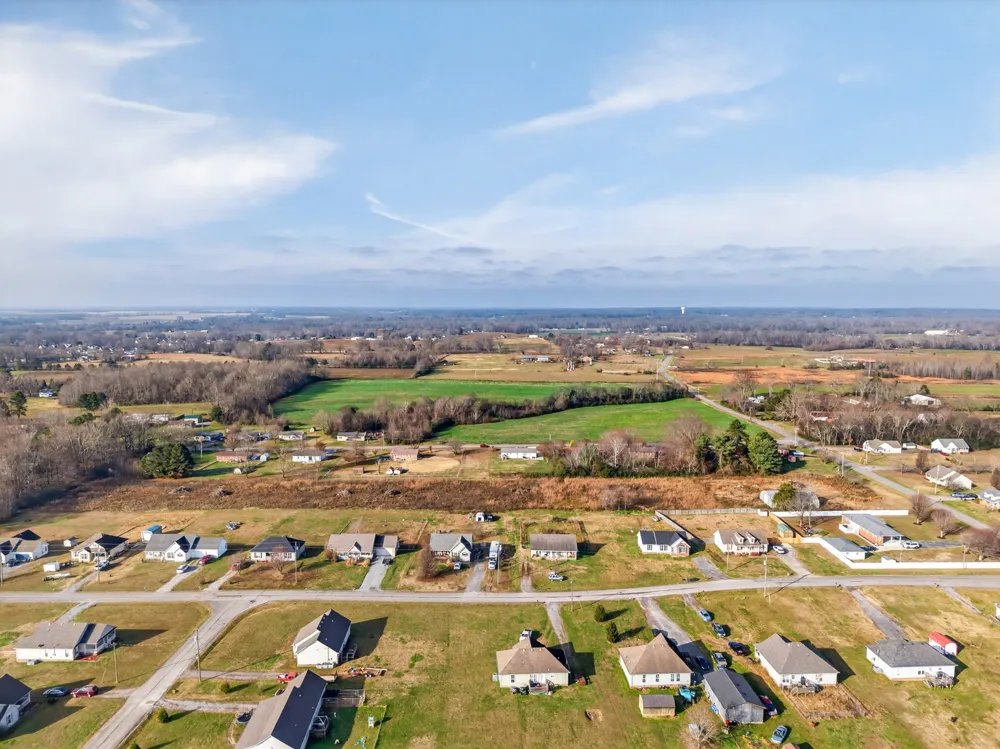 72 Monks Rd Fayetteville, TN 37334