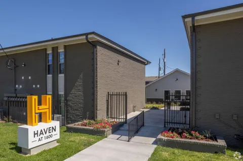 1600 Avenue M #123