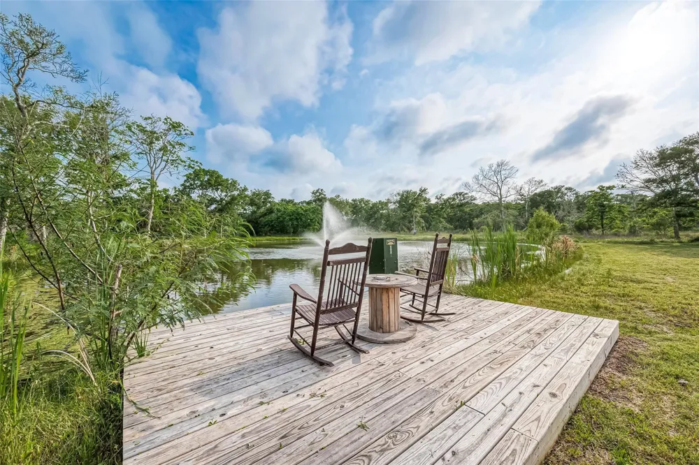 1295 Brazos River Road Freeport, TX 77541