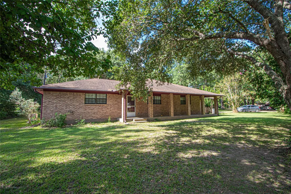10500 Highway 150 Shepherd, TX 77371