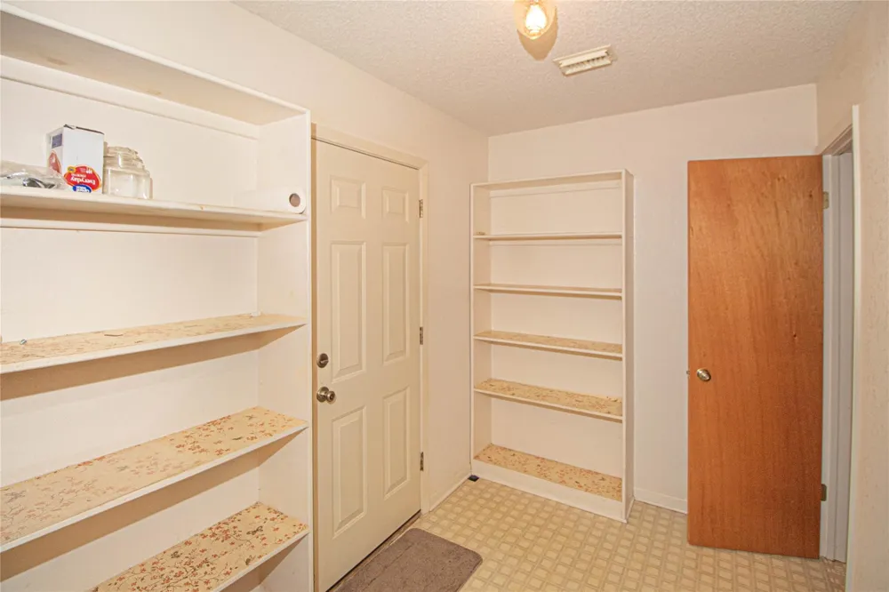 10500 Highway 150 Shepherd, TX 77371