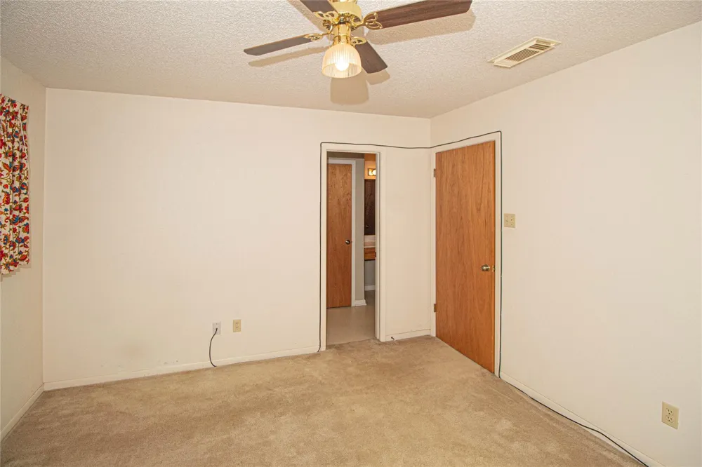 10500 Highway 150 Shepherd, TX 77371