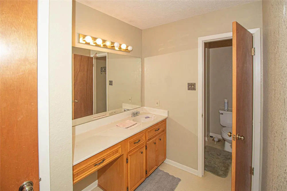 10500 Highway 150 Shepherd, TX 77371