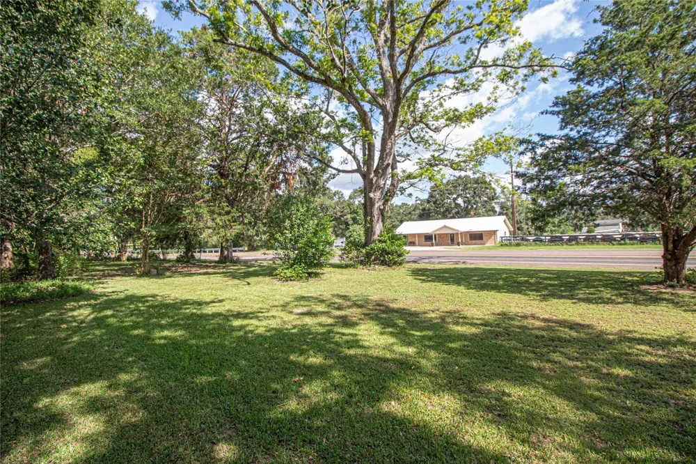10500 Highway 150 Shepherd, TX 77371