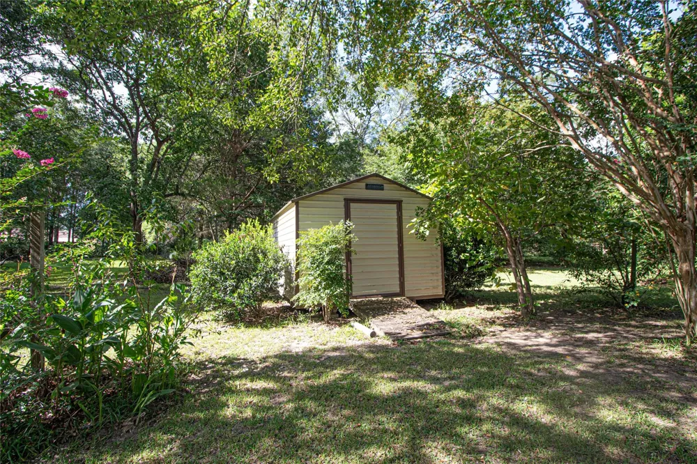 10500 Highway 150 Shepherd, TX 77371