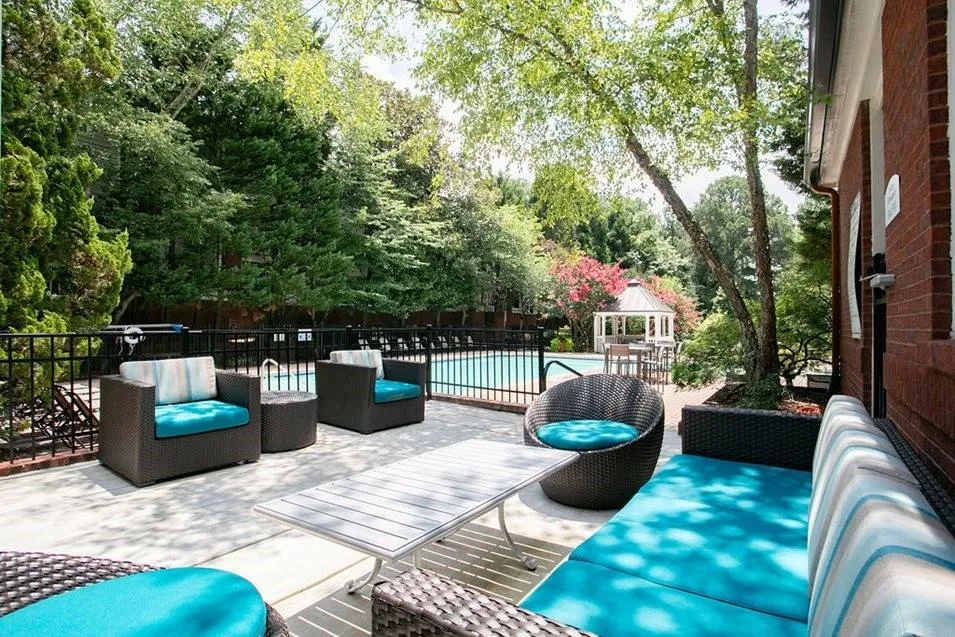 100 Ashford Gables Drive #1A-211 Dunwoody, GA 30338
