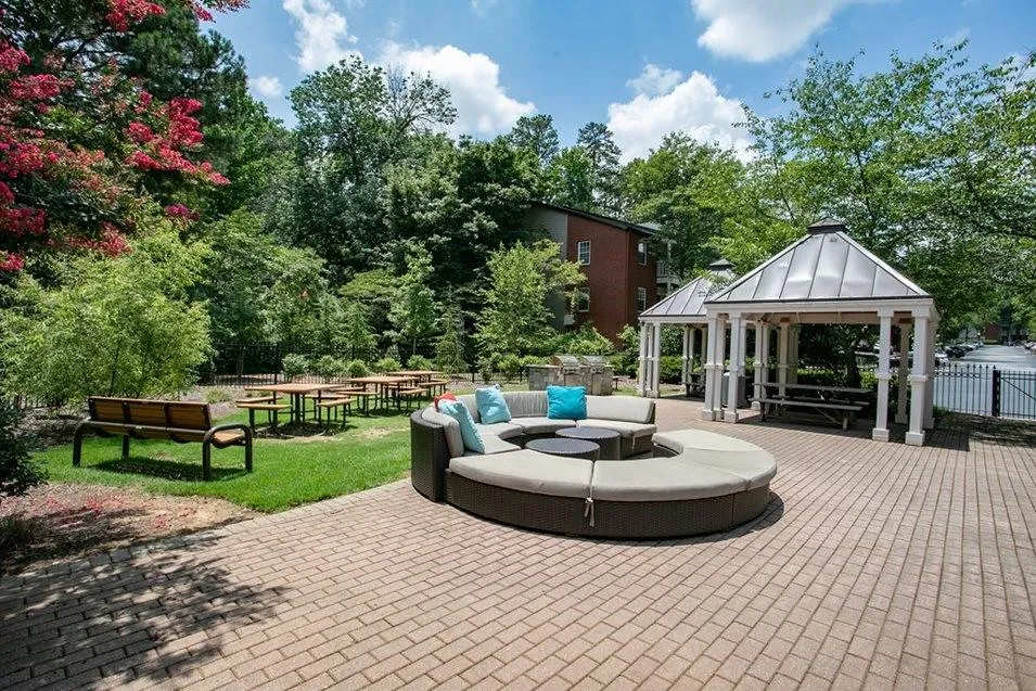 100 Ashford Gables Drive #1A-211 Dunwoody, GA 30338