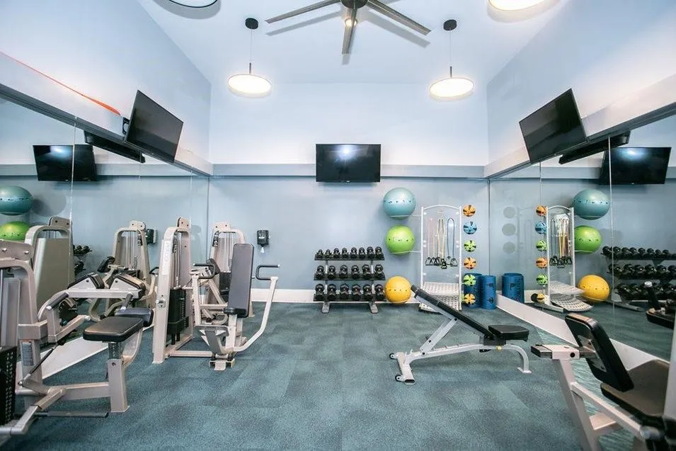 100 Ashford Gables Drive #1A-211 Dunwoody, GA 30338