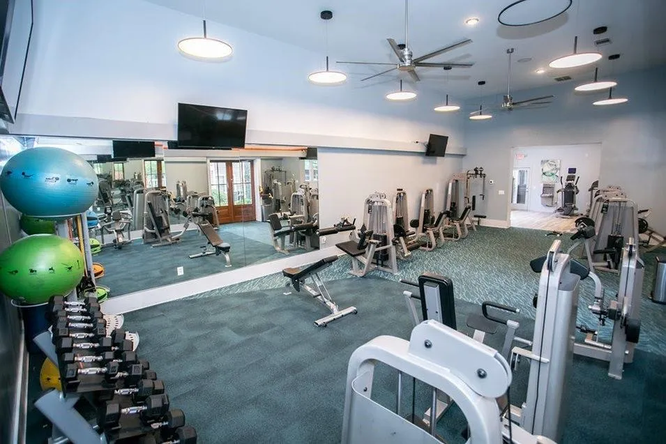 100 Ashford Gables Drive #1A-211 Dunwoody, GA 30338