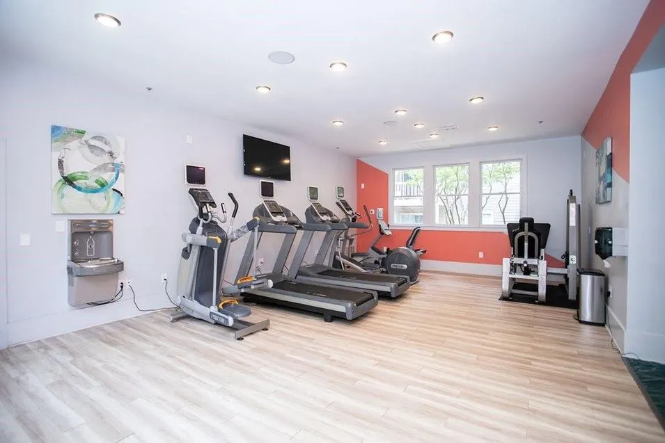 100 Ashford Gables Drive #1A-211 Dunwoody, GA 30338