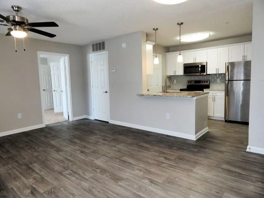 100 Ashford Gables Drive #1A-211 Dunwoody, GA 30338