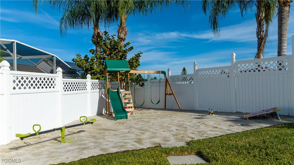 Mandarin Court Davenport, FL 33896
