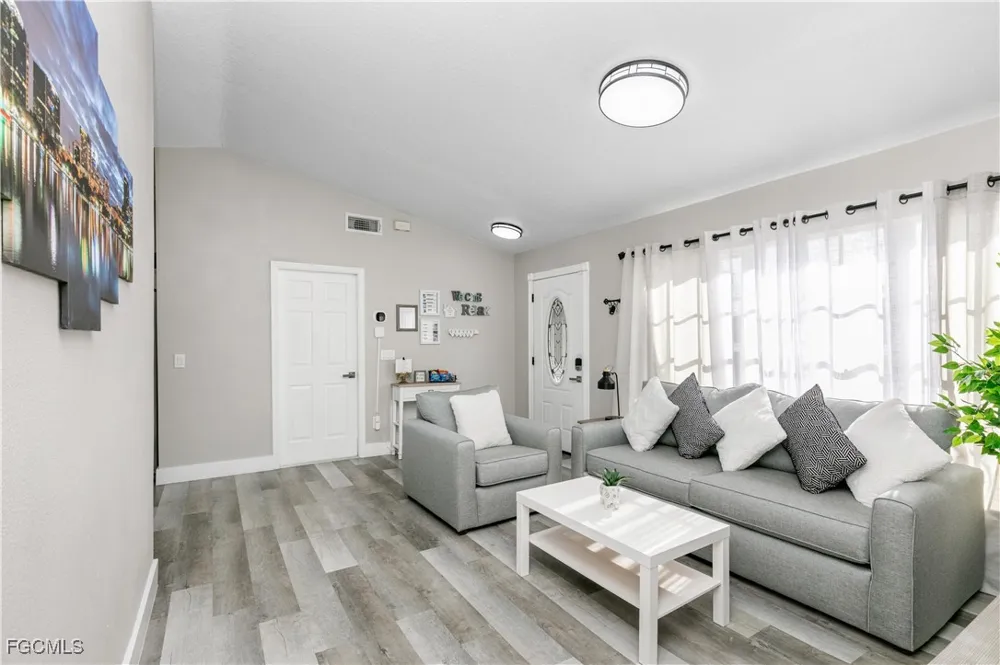 Mandarin Court Davenport, FL 33896