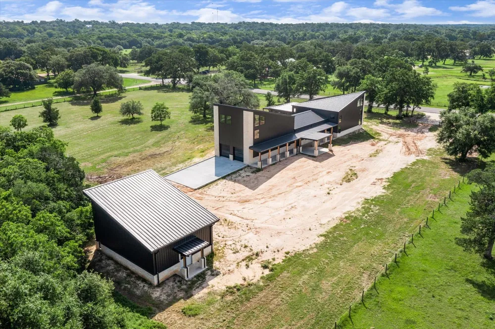 1286 S State Hwy 237 Round Top, TX 78954