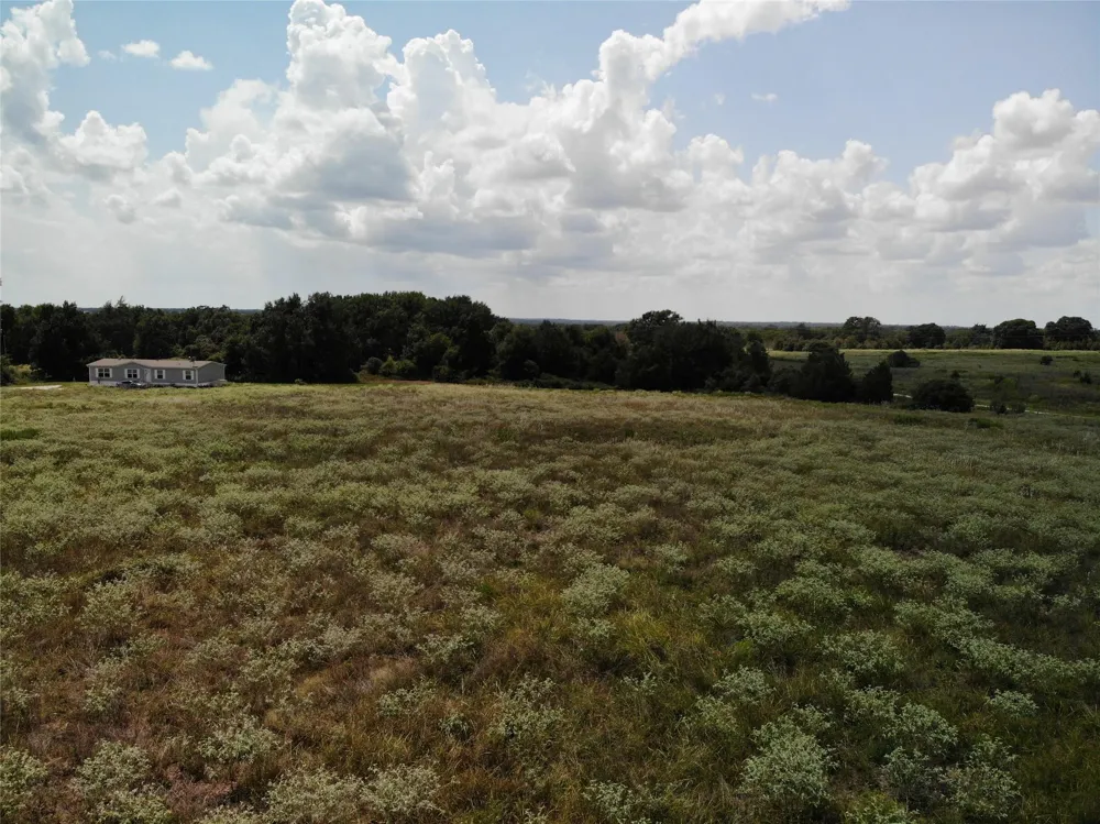 5 County Rd 367 Caldwell, TX 77836
