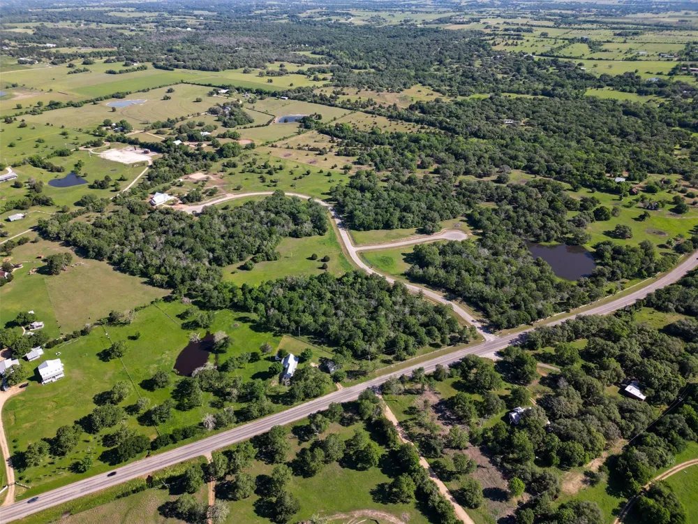 109 Woodland Meadows Lane La Grange, TX 78945