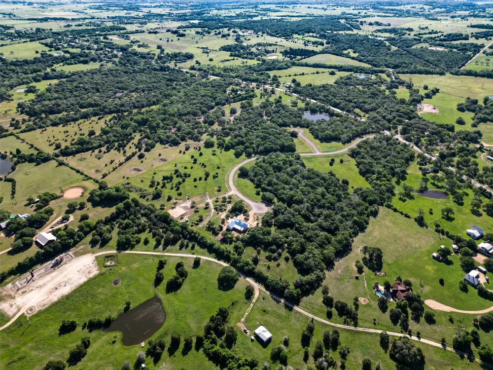 109 Woodland Meadows Lane La Grange, TX 78945