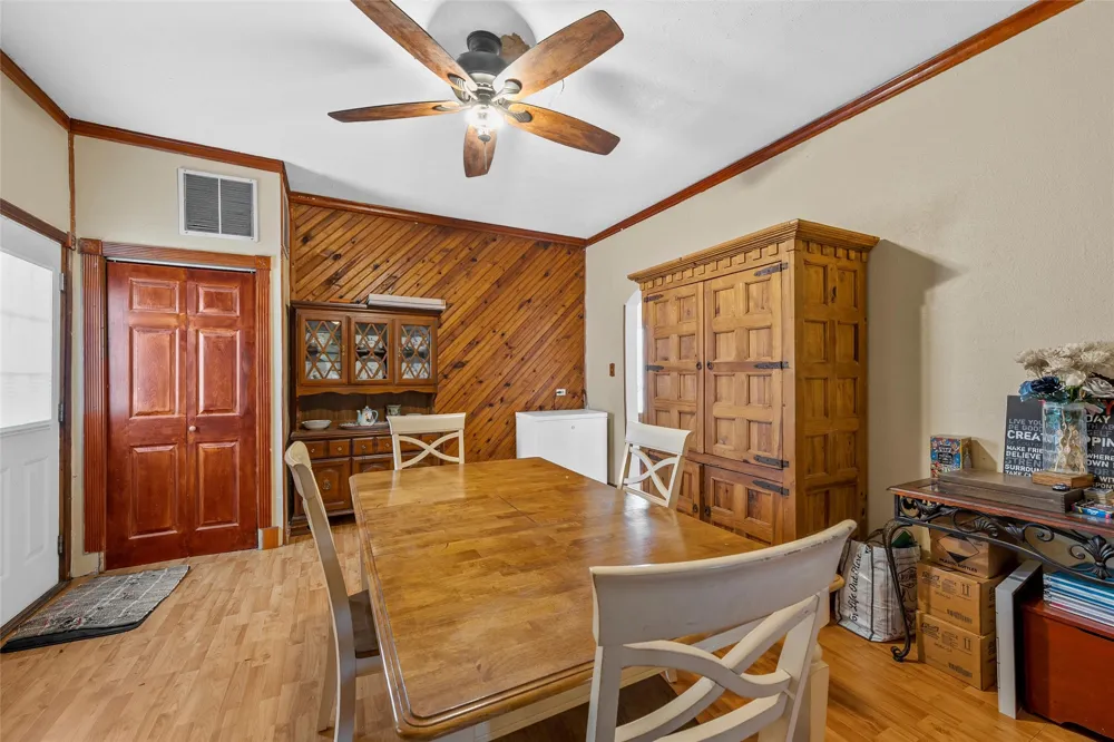 306 S Cleveland Meridian, TX 76665