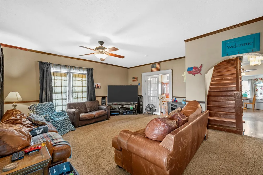 306 S Cleveland Meridian, TX 76665