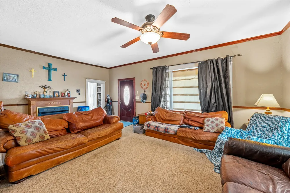 306 S Cleveland Meridian, TX 76665