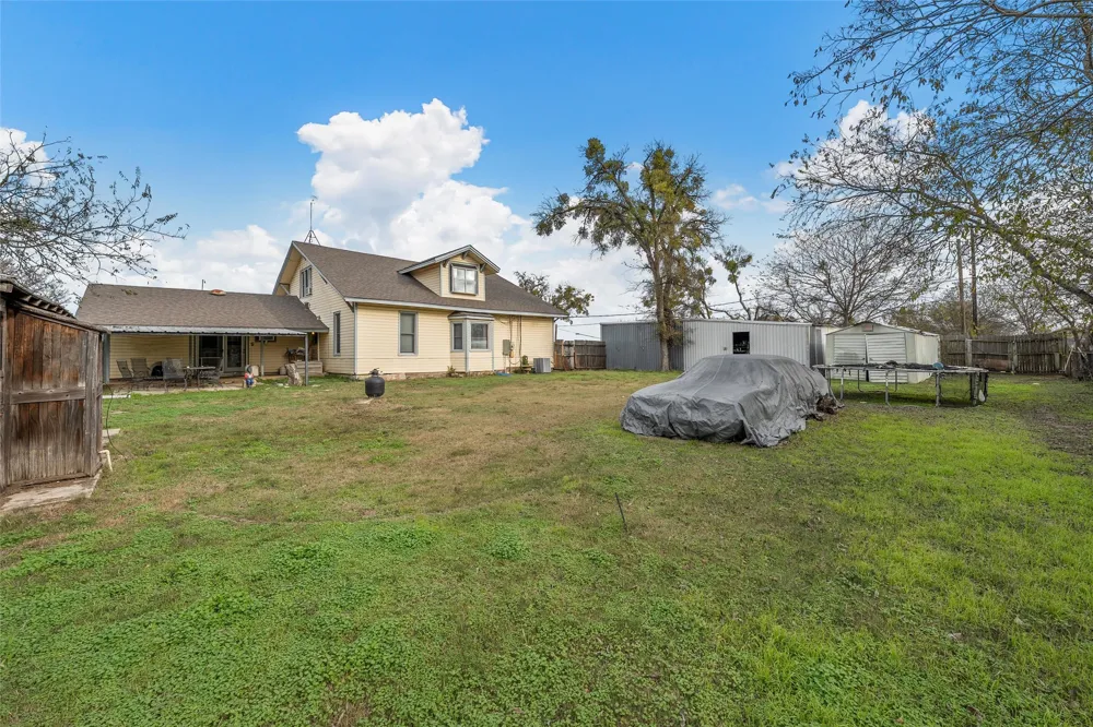 306 S Cleveland Meridian, TX 76665
