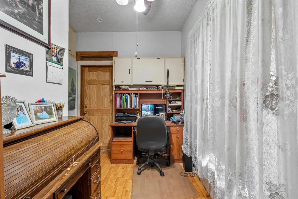 306 S Cleveland Meridian, TX 76665
