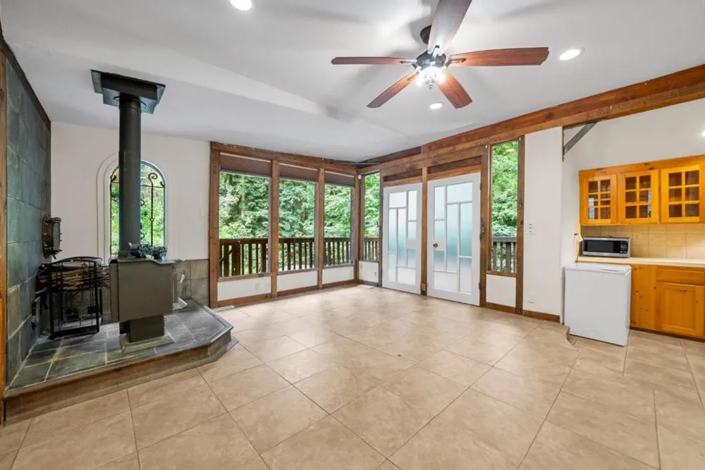 975 Logan Creek Road Boulder Creek, CA 95006