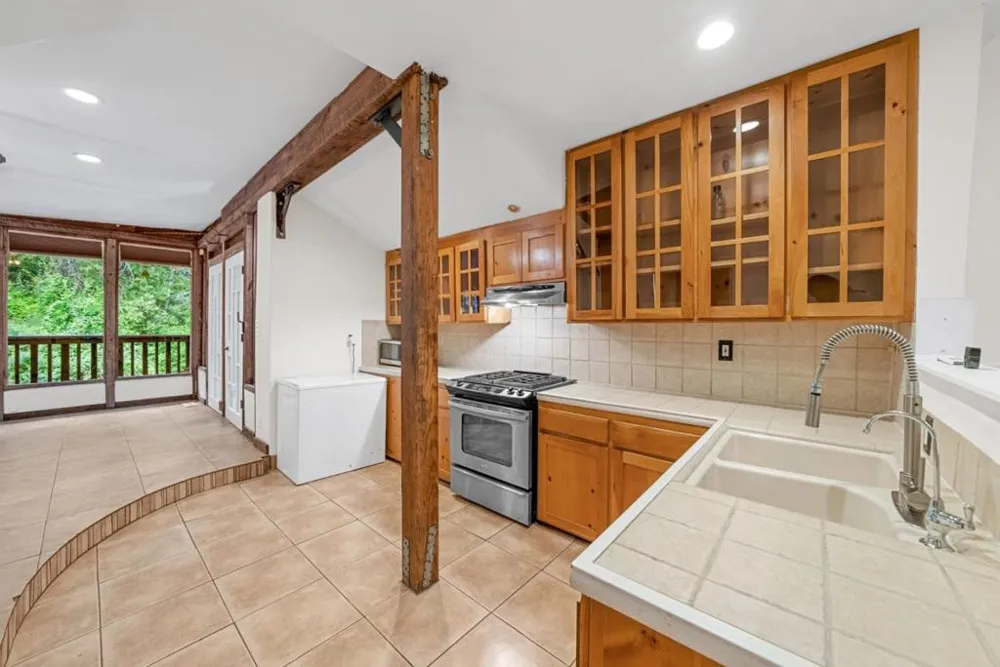 975 Logan Creek Road Boulder Creek, CA 95006