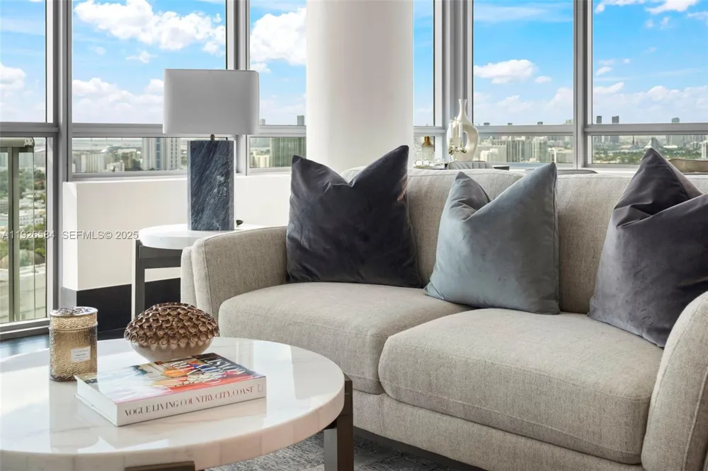 101 20th St #3202 Miami Beach, FL 33139