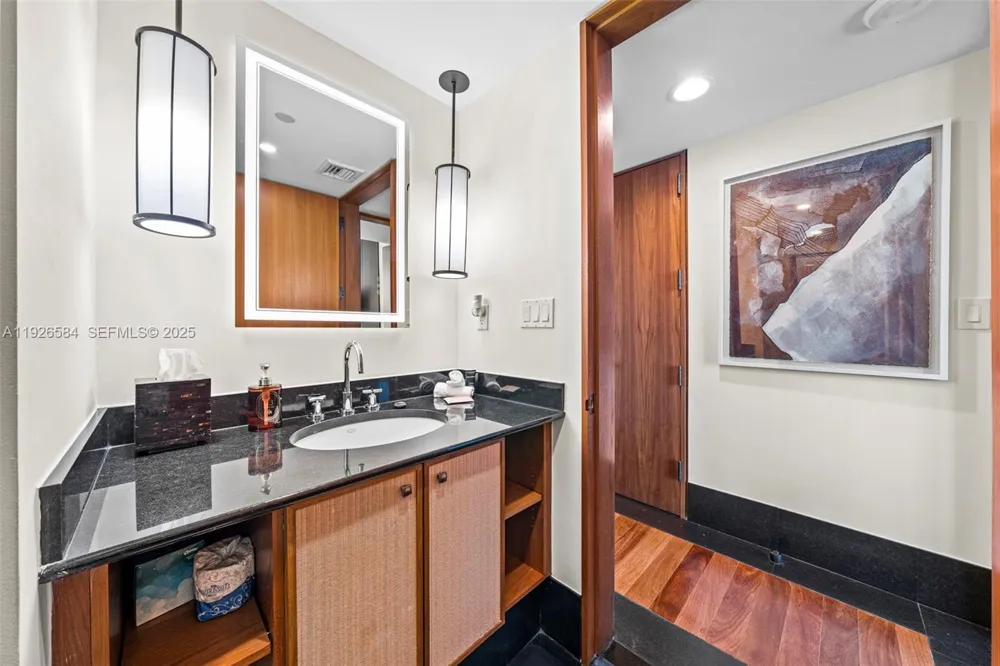 101 20th St #3202 Miami Beach, FL 33139