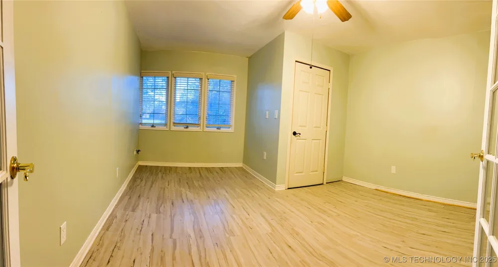 1230 SE 2nd Court Pryor, OK 74361