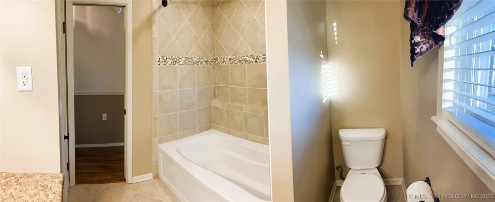 1230 SE 2nd Court Pryor, OK 74361