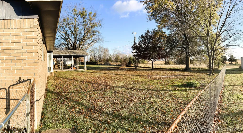 1230 SE 2nd Court Pryor, OK 74361
