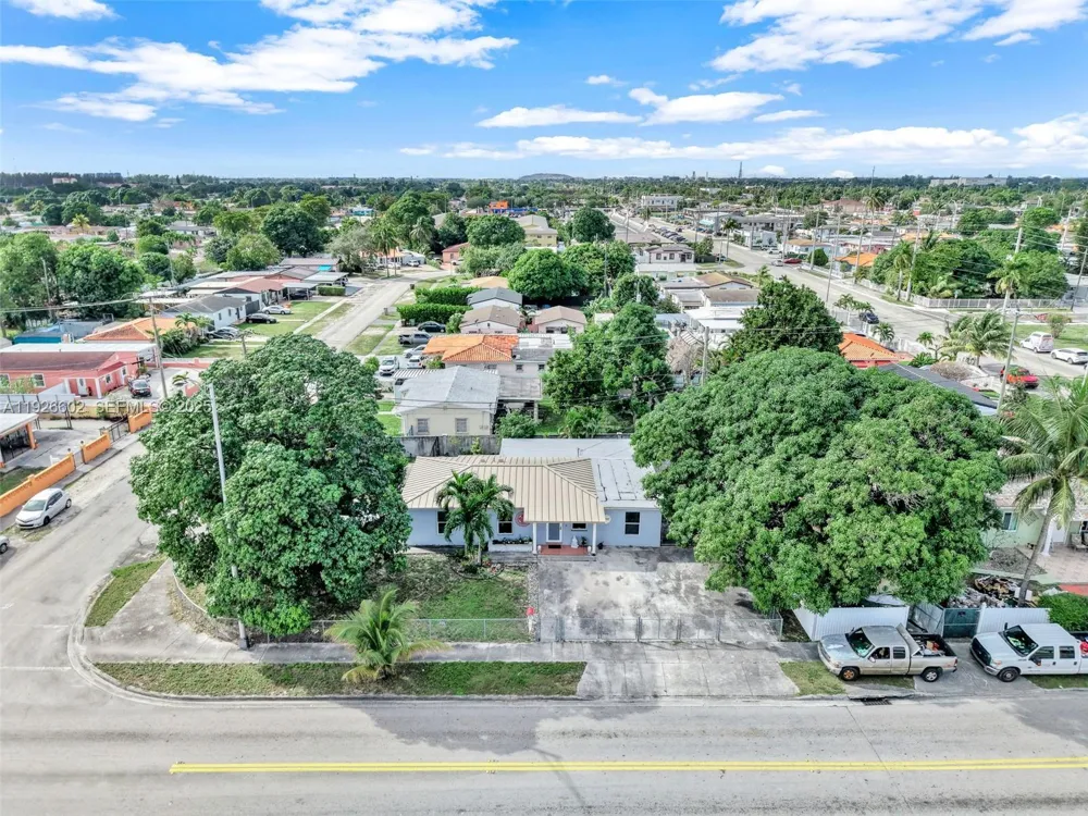 4020 E 10th Ave Hialeah, FL 33013