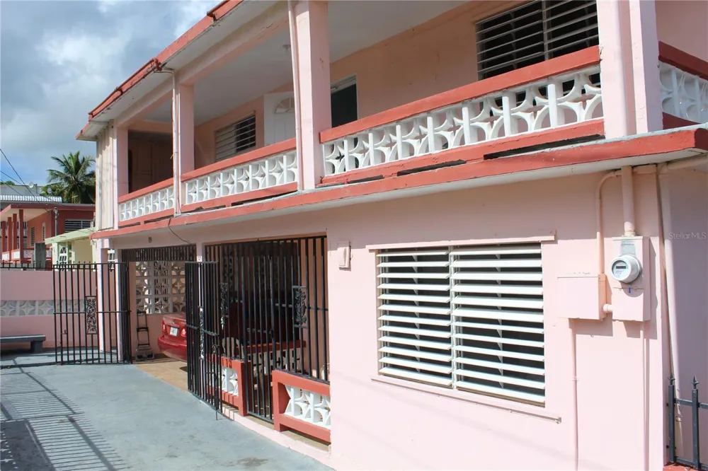 19 CALLE CORAL Vieques, PR 00765