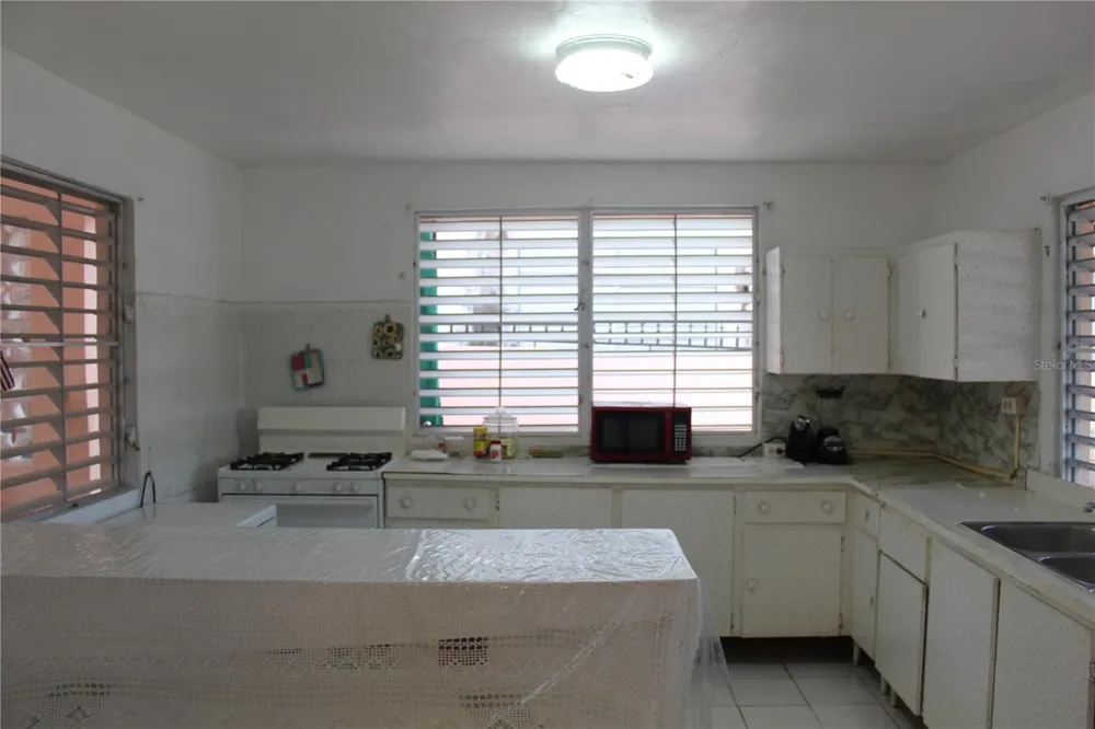 19 CALLE CORAL Vieques, PR 00765